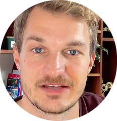 Redaktionelles Porträt von Tim